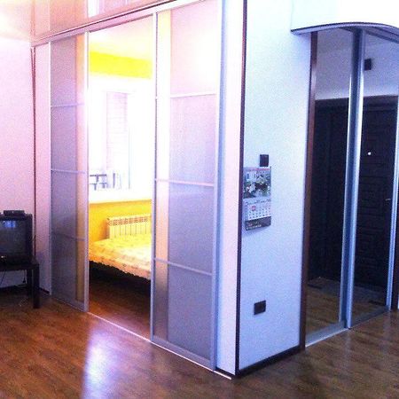 Apartamenty Na Radujny 1 Бердск Екстериор снимка